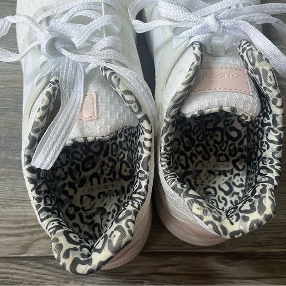 Avia Women's Deluxe Athletic Sneaker, White/Leopard - Picture 9 of 13